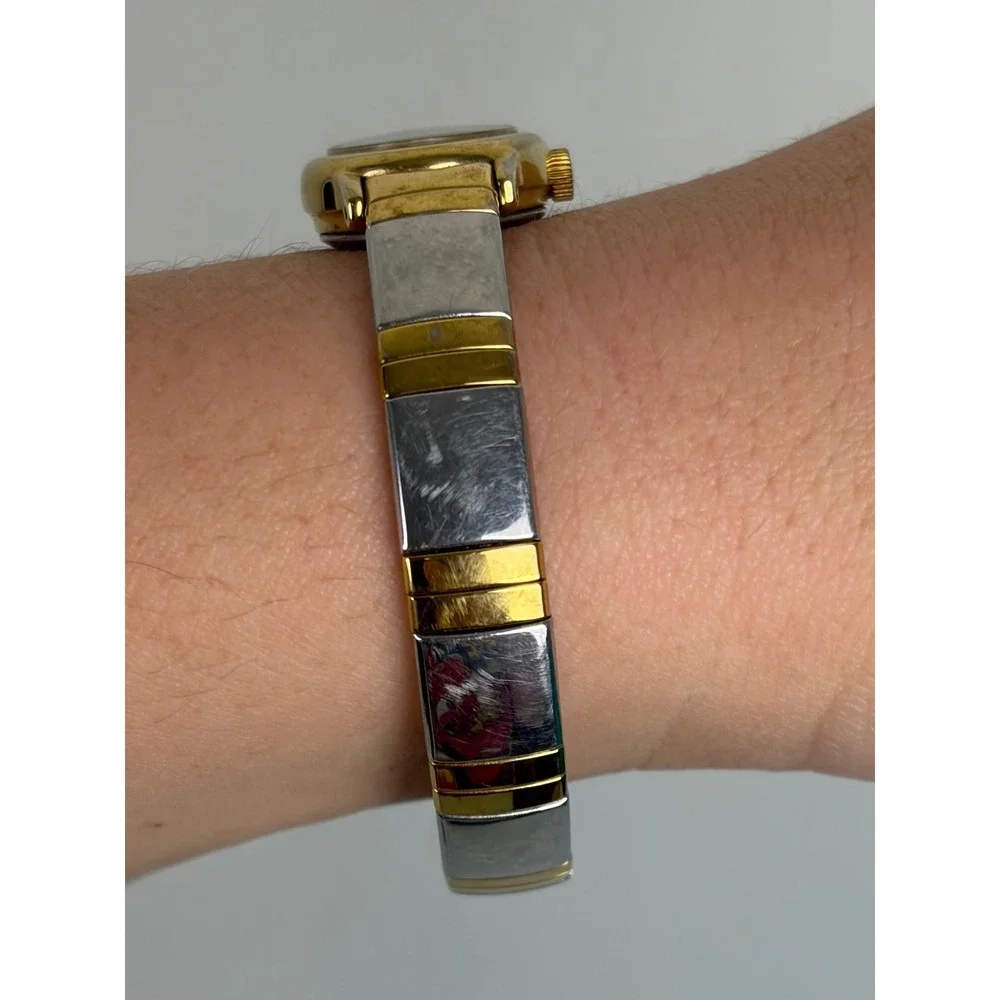 Vintage Cavatnia Timex Oval Watch 7.5